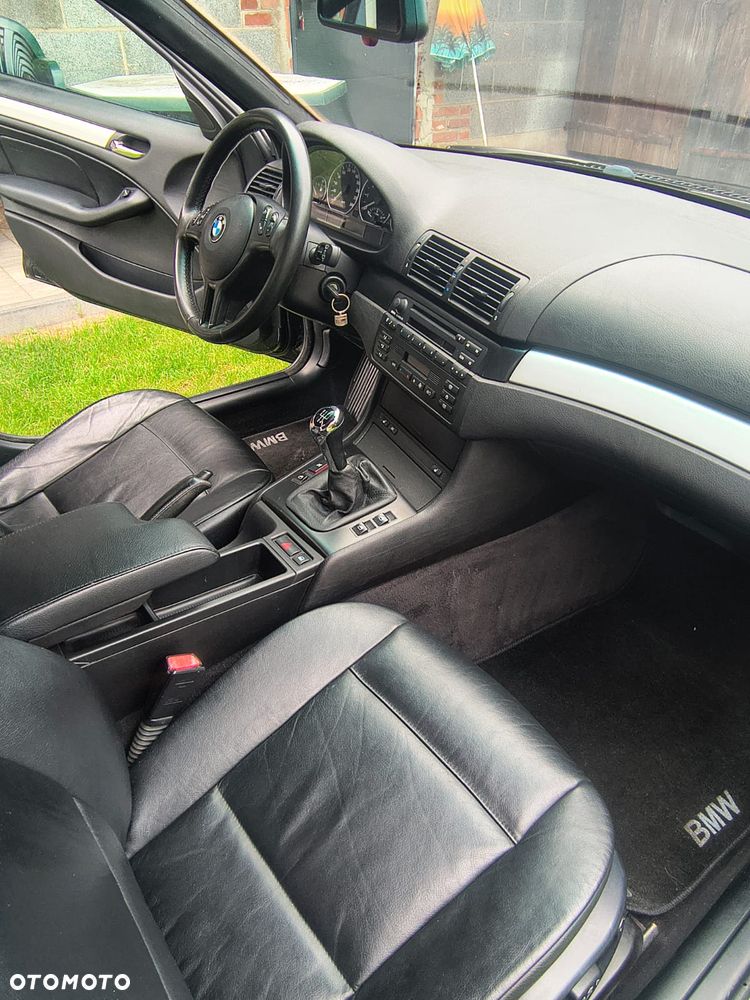 BMW Seria 3 330ix - 19