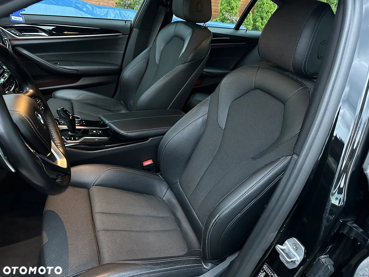 BMW Seria 5 520d Sport Line - 20