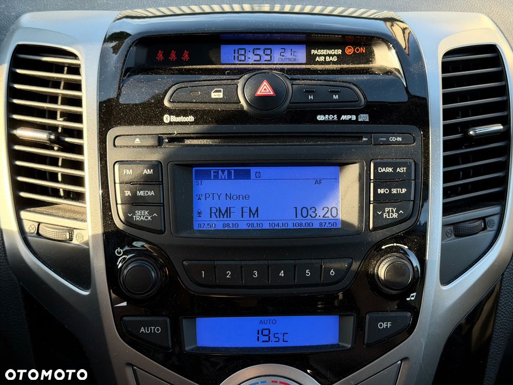 Hyundai ix20 1.4 blue Style - 25