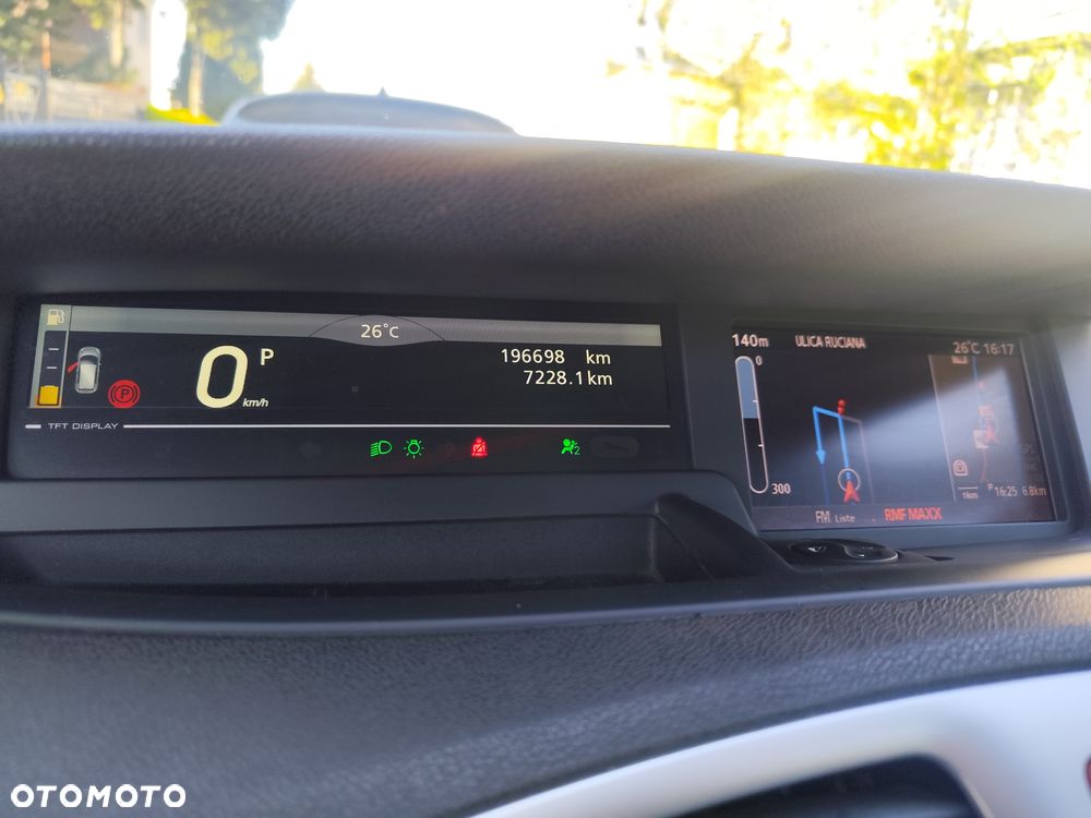 Renault Scenic dCi 150 FAP Luxe - 17