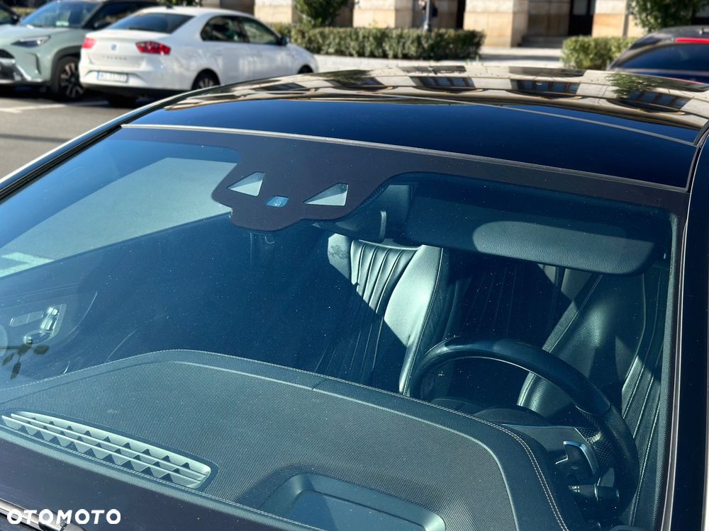 Mercedes-Benz Klasa E 220 d Coupe 4-Matic 9G-TRONIC - 17