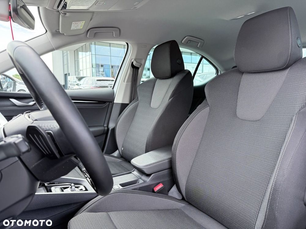 Skoda Octavia 1.5 TSI mHEV Selection DSG - 25