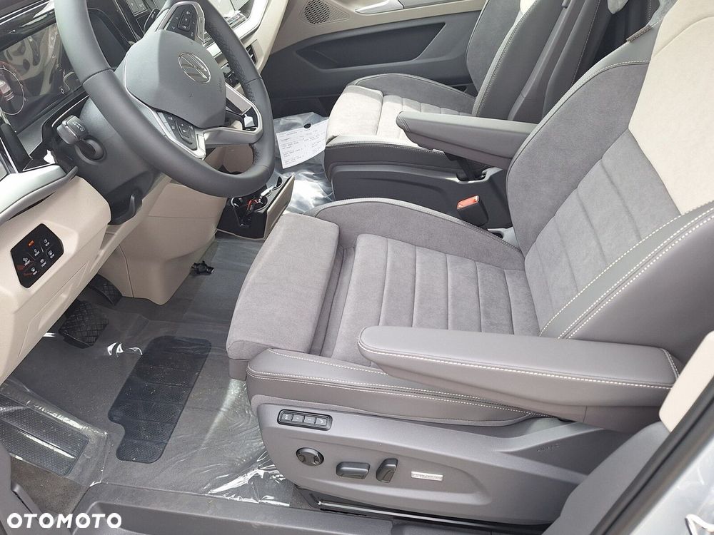Volkswagen Multivan - 10