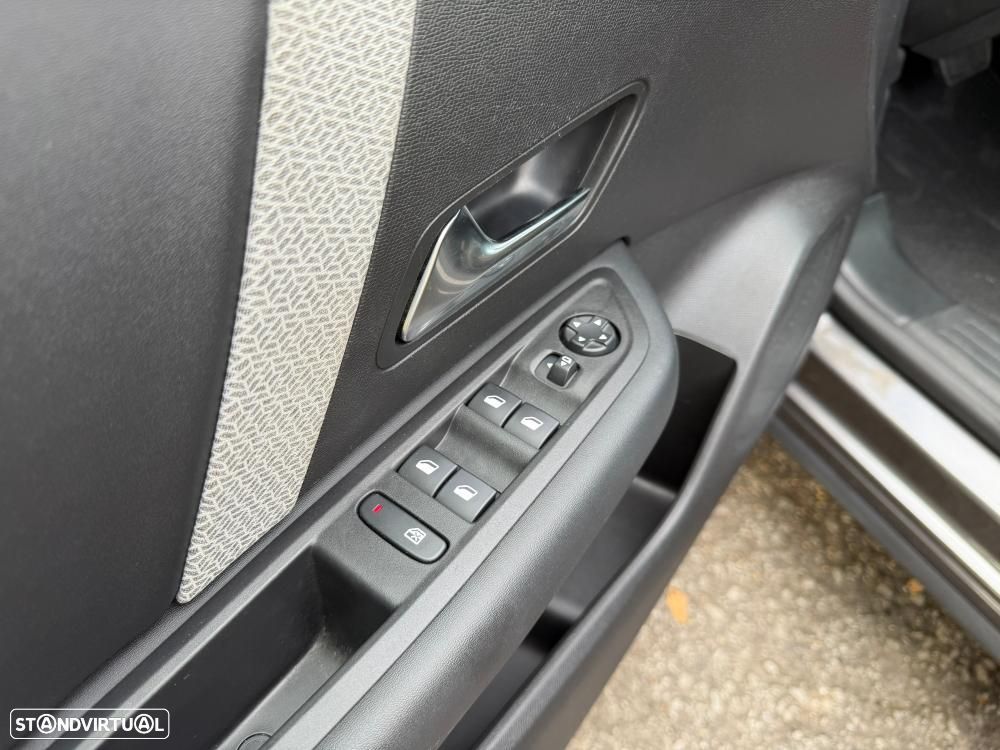 Citroën C4 1.2 PureTech Feel Pack EAT8 - 16