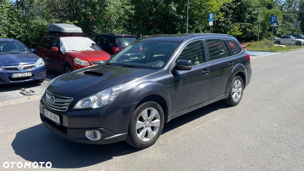 Subaru Outback - 1