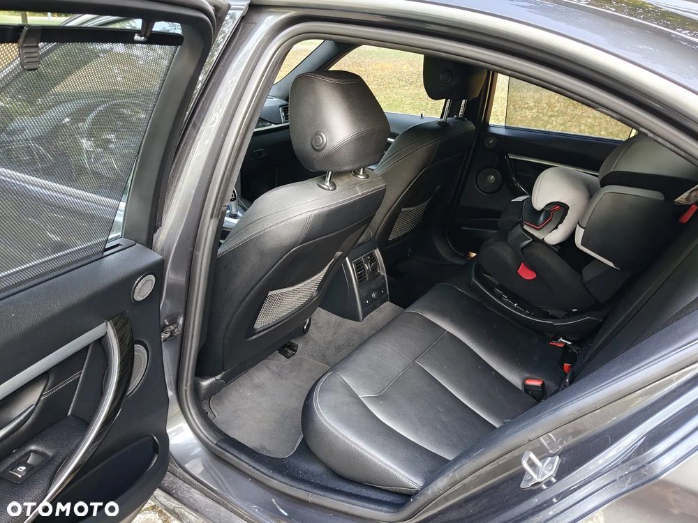 BMW Seria 3 330e iPerformance Luxury Line - 11