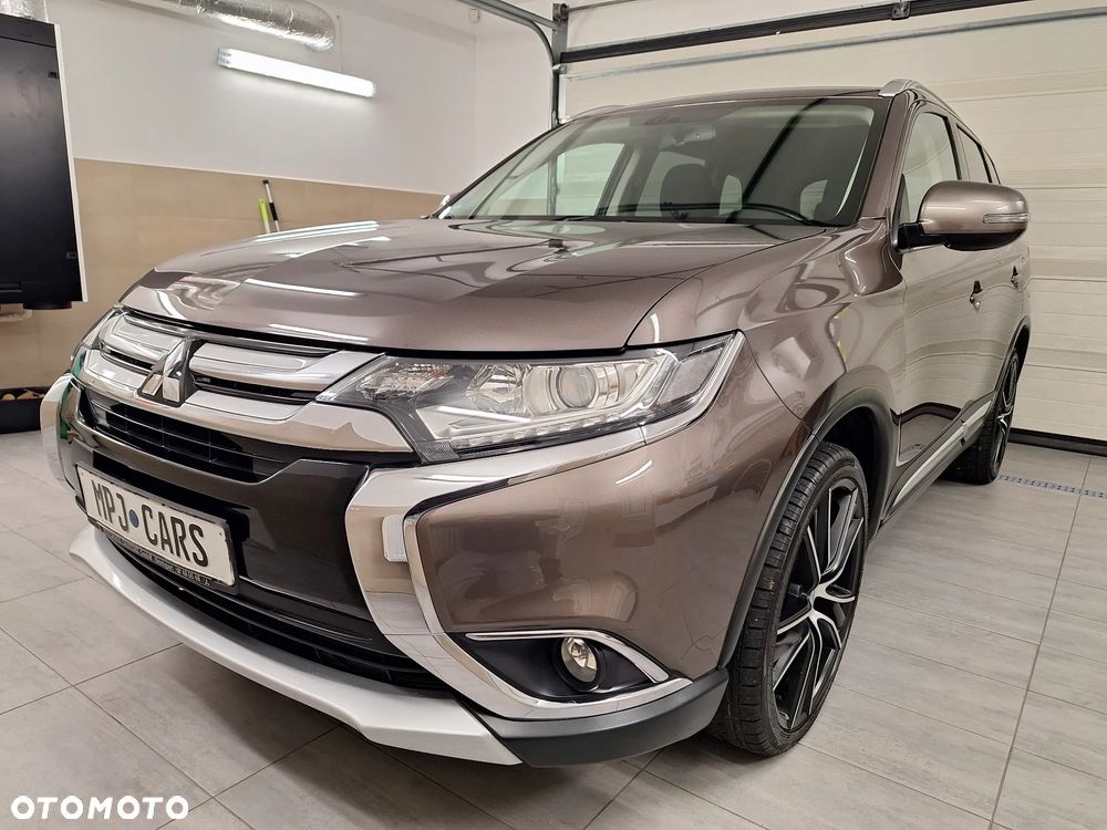 Mitsubishi Outlander 2.0 2WD Diamant Edition - 3