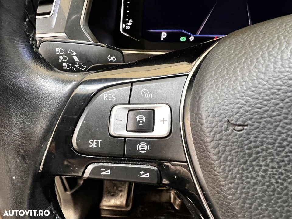 Volkswagen Tiguan - 13