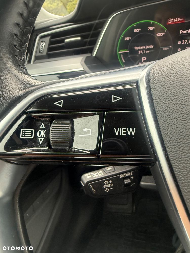 Audi e-tron 50 Quattro S Line - 28