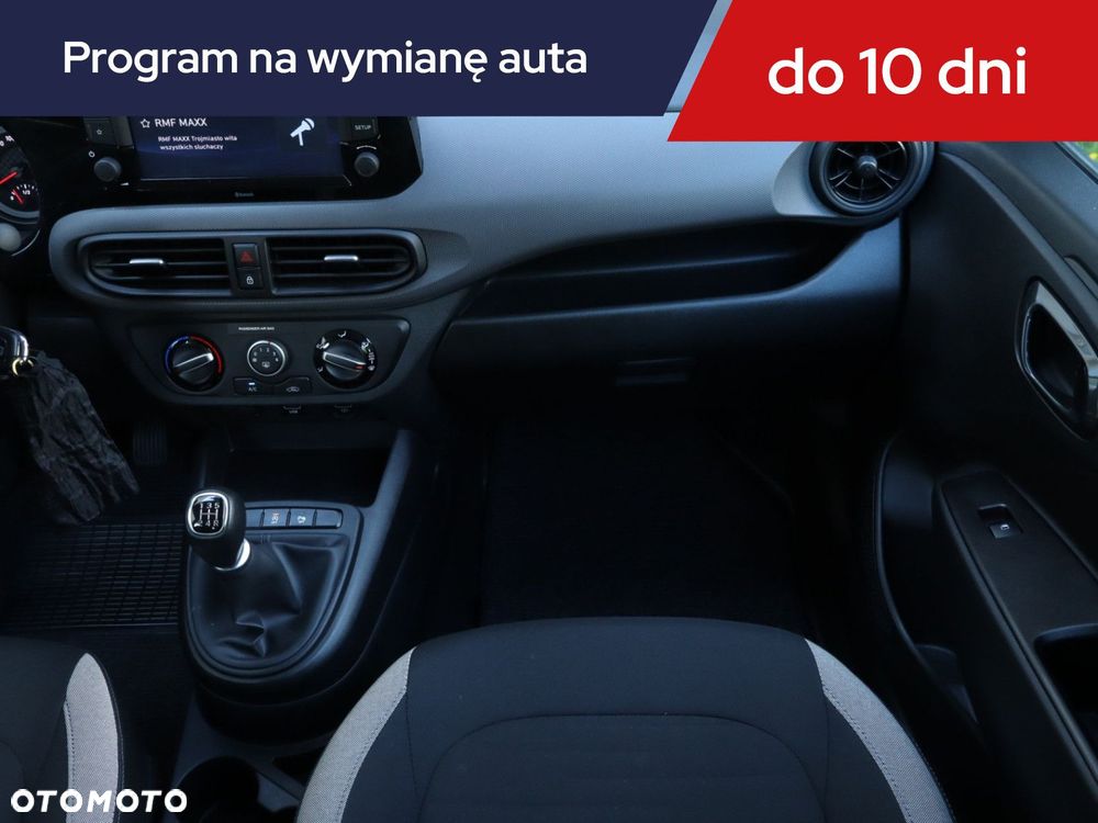 Hyundai i10 - 10