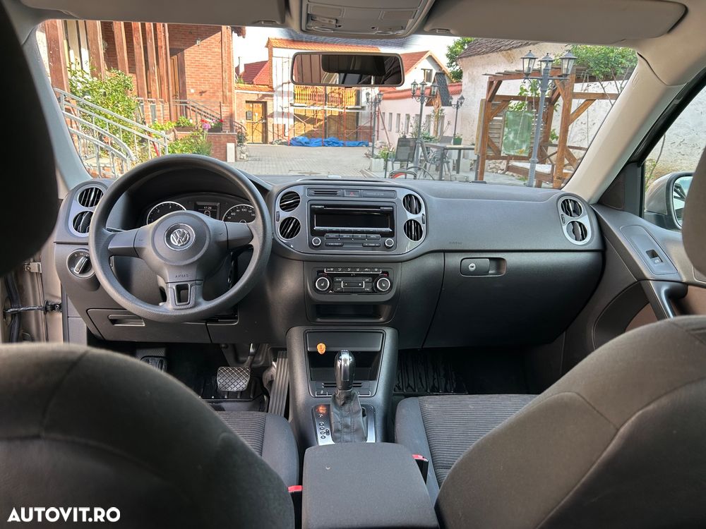 Volkswagen Tiguan - 10