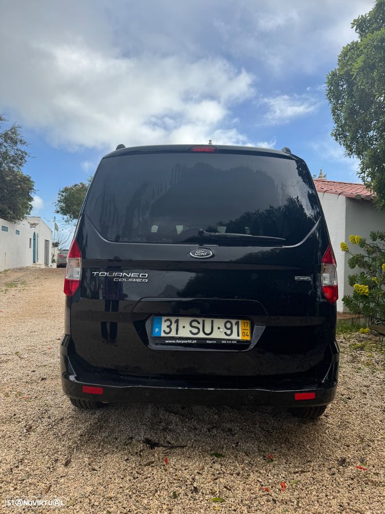 Ford Tourneo Courier 1.0 EcoBoost Titanium - 3
