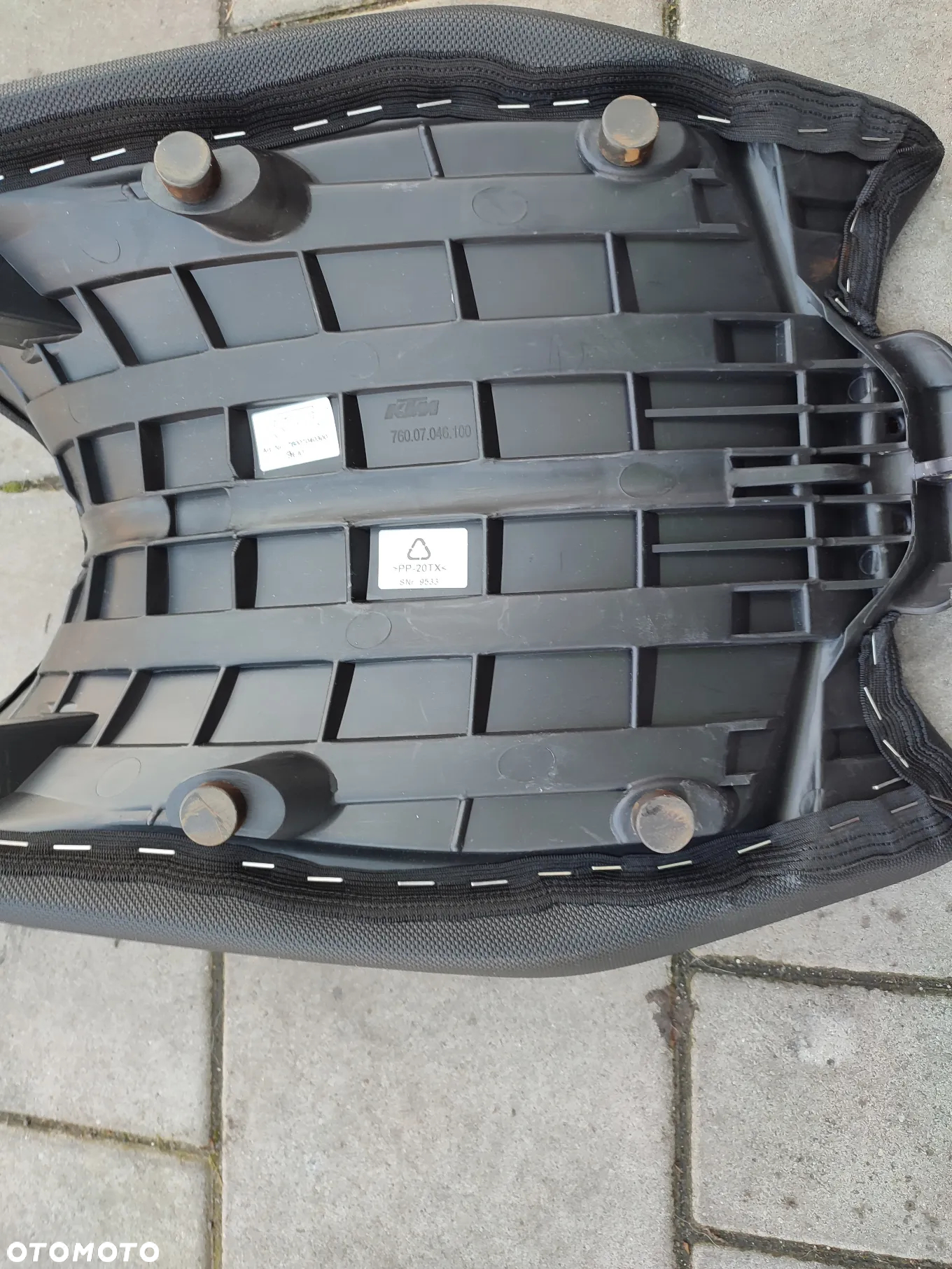 Siedzenie, fotel przód, kanapa kierowcy KTM 690 Duke - 22