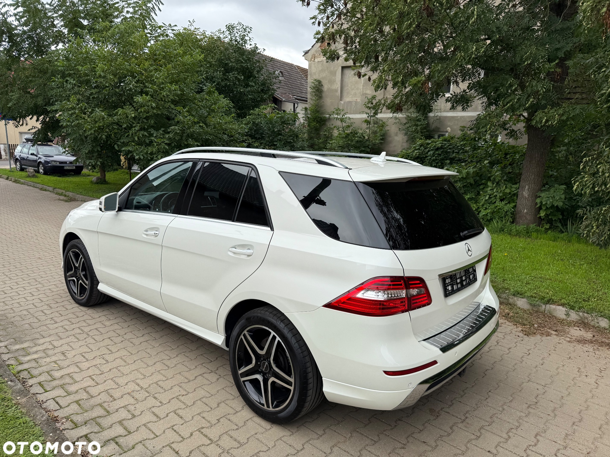 Mercedes-Benz ML 350 BlueTEC 4MATIC 7G-TRONIC - 8