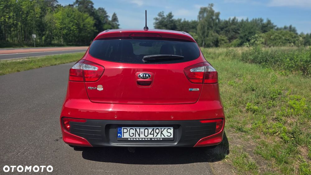 Kia Rio 1.2 L - 2