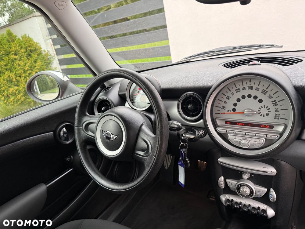 MINI Clubman One - 16
