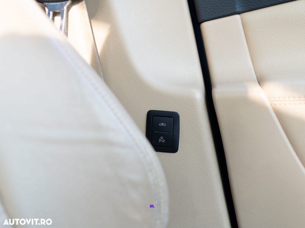 Volkswagen Passat 2.0 TDI Individual - 11