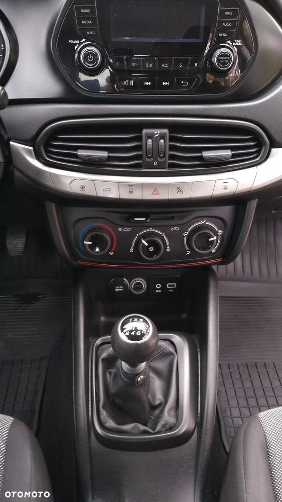 Fiat Tipo 1.4 16V - 13