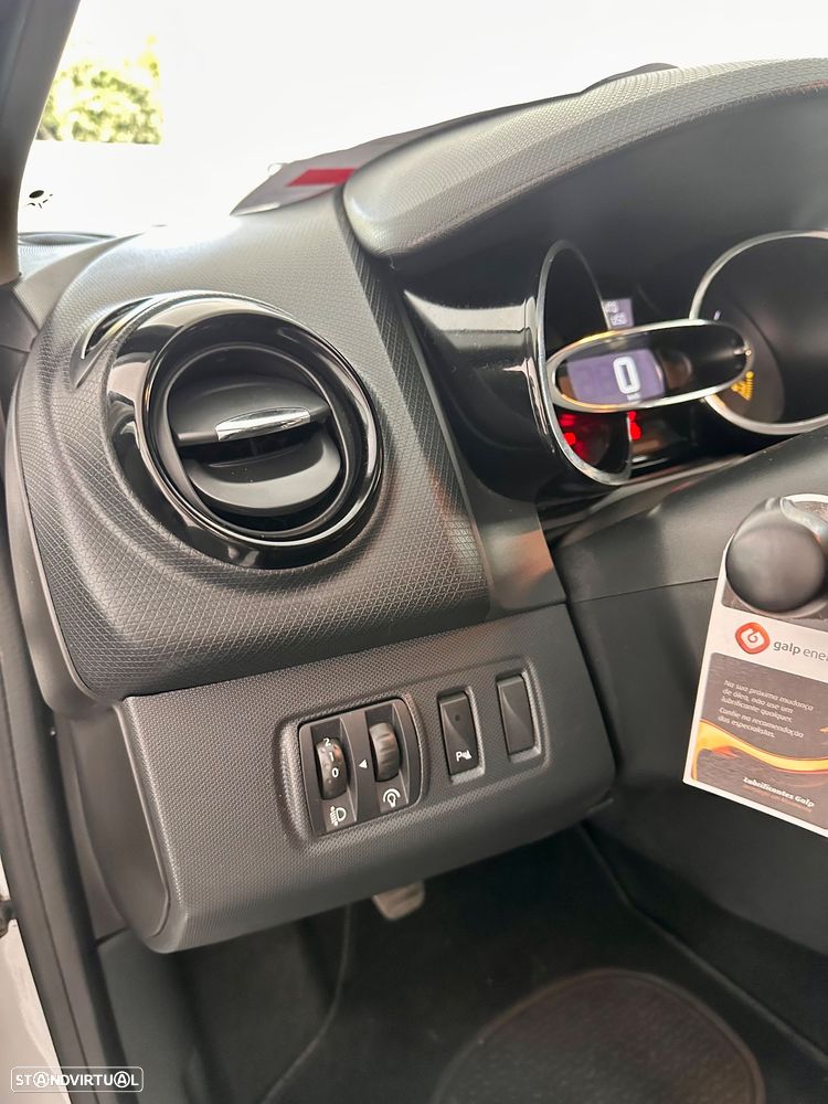 Renault Clio 1.5 dCi Limited EDition - 11