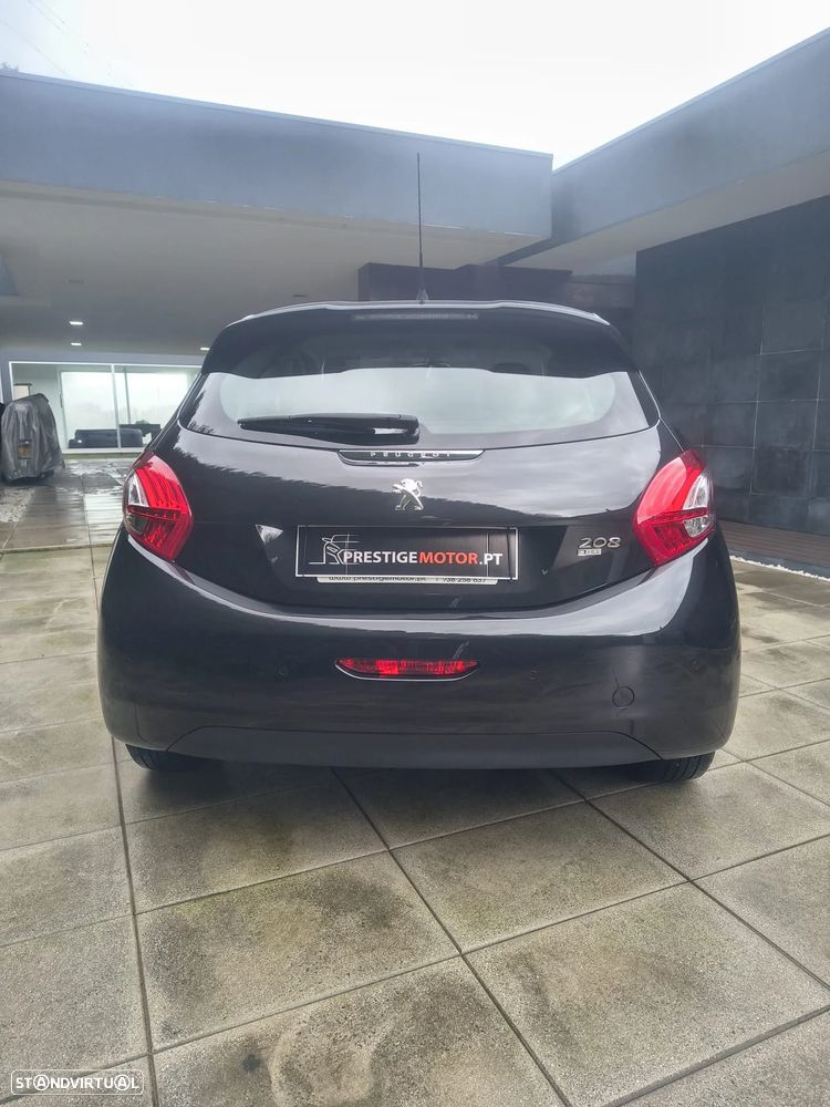 Peugeot 208 e-HDi 68 EGS5 Stop&Start Active - 4