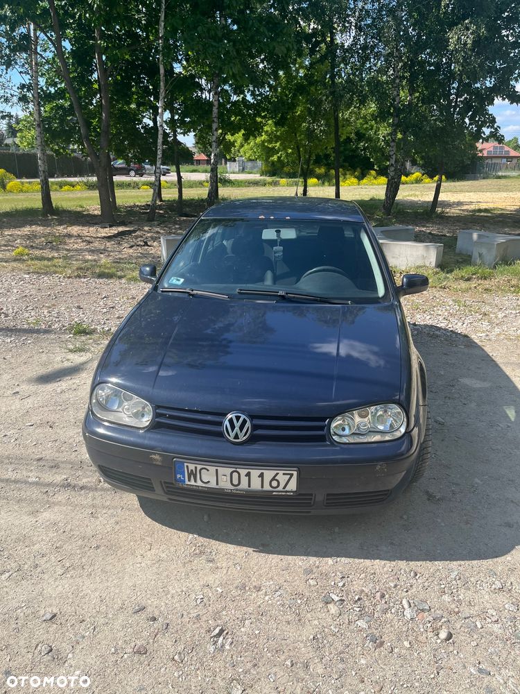 Volkswagen Golf - 11