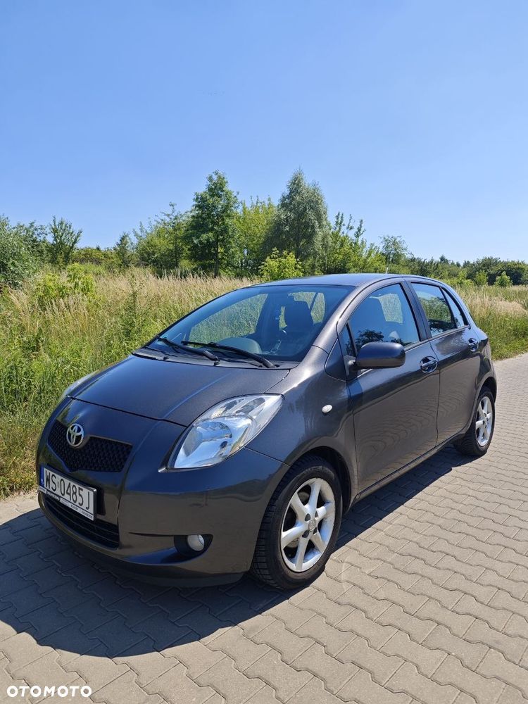 Toyota Yaris 1.3 VVT-i Luna - 4