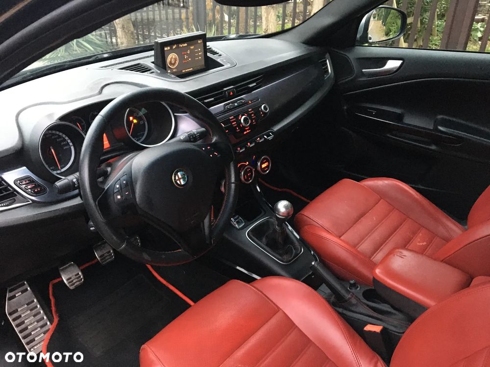 Alfa Romeo Giulietta 2.0 JTDM 16V Veloce - 8