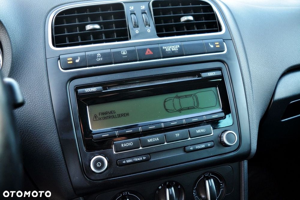 Volkswagen Polo 1.4 MATCH - 8