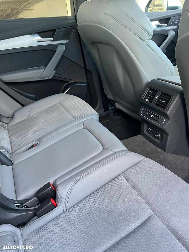 Audi Q5 50 TFSIe quattro S tronic S line business - 13
