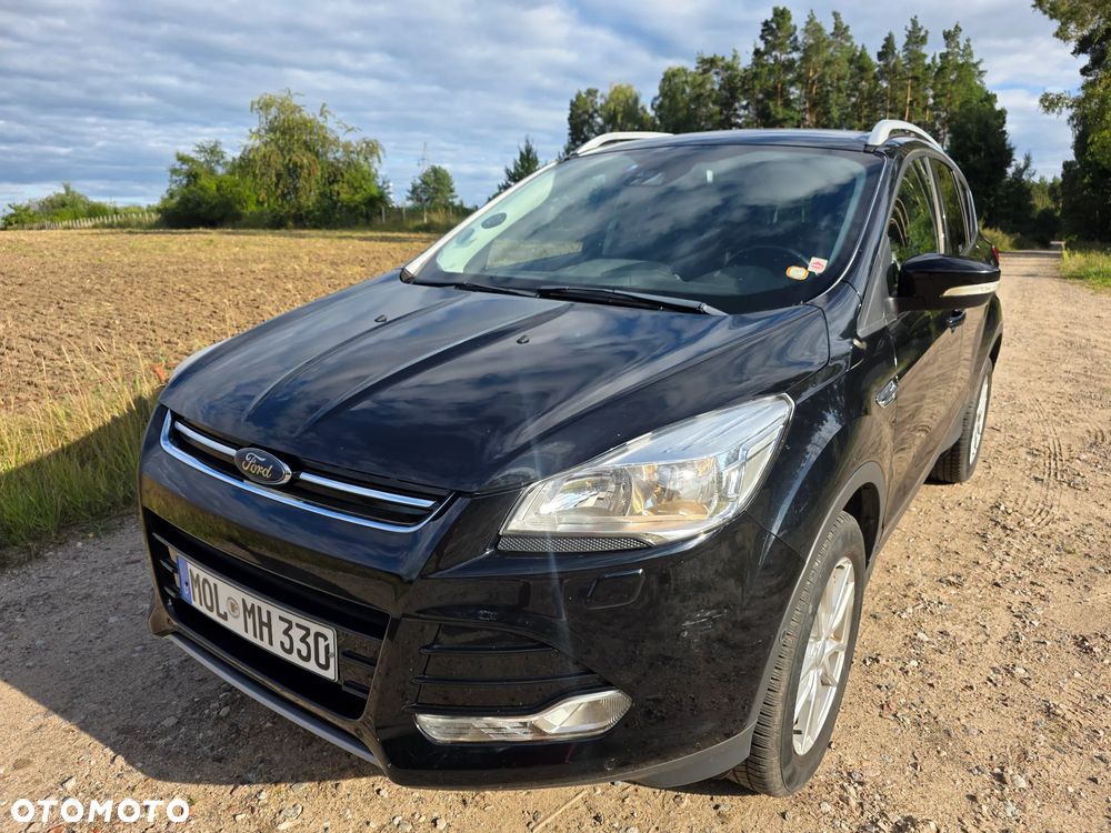 Ford Kuga 1.5 EcoBoost 2x4 Titanium - 1