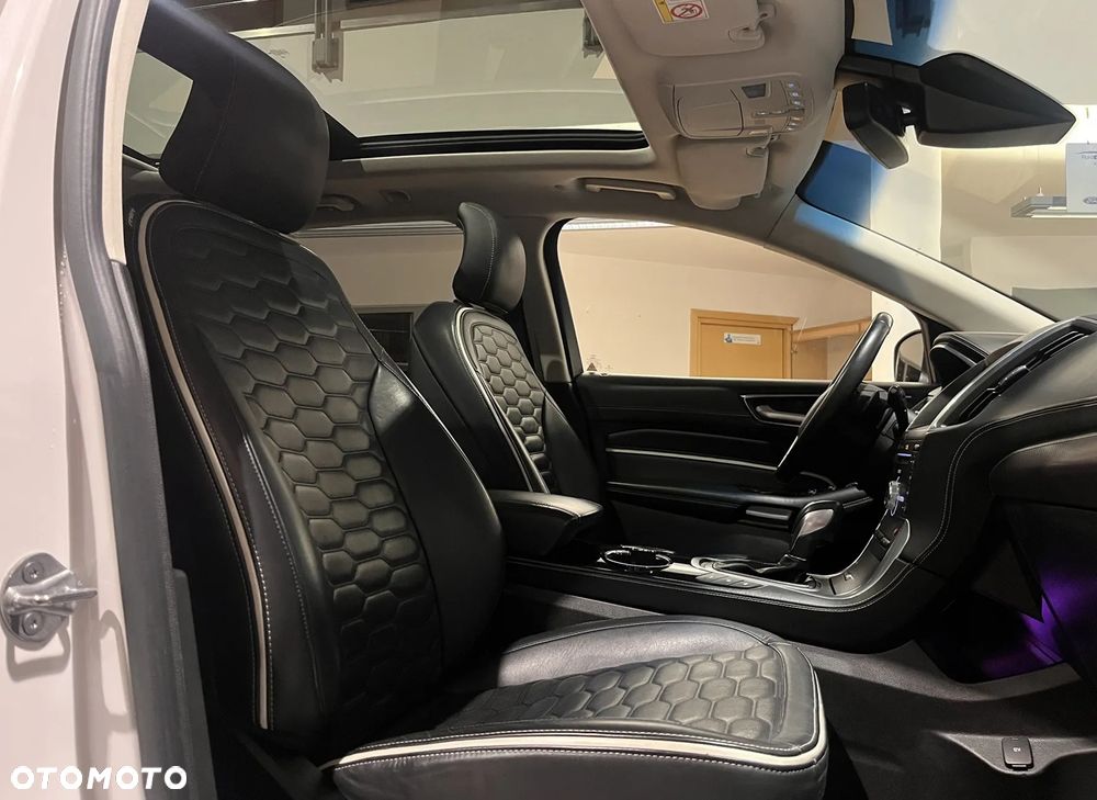 Ford Edge 2.0 TDCi Bi-Turbo 4x4 Vignale - 28