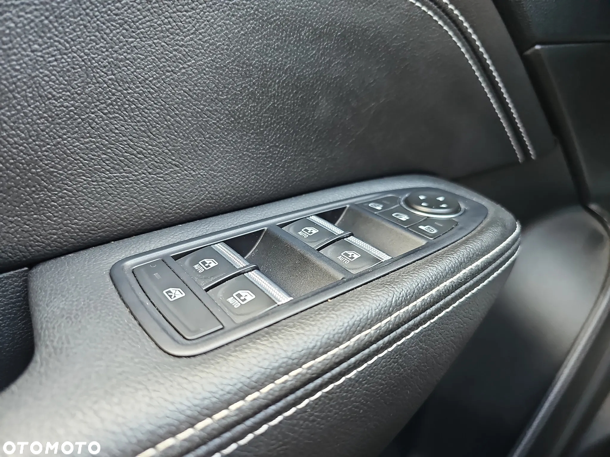 Renault Arkana 1.6 E-TECH Techno MMT - 16