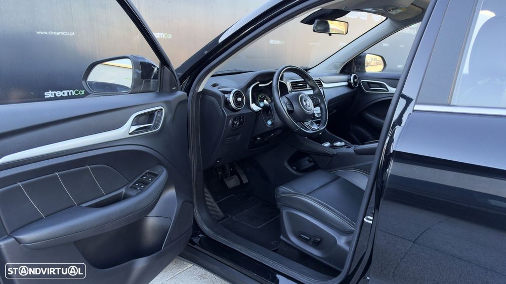 MG ZS EV 44.5 kWh Luxury - 11