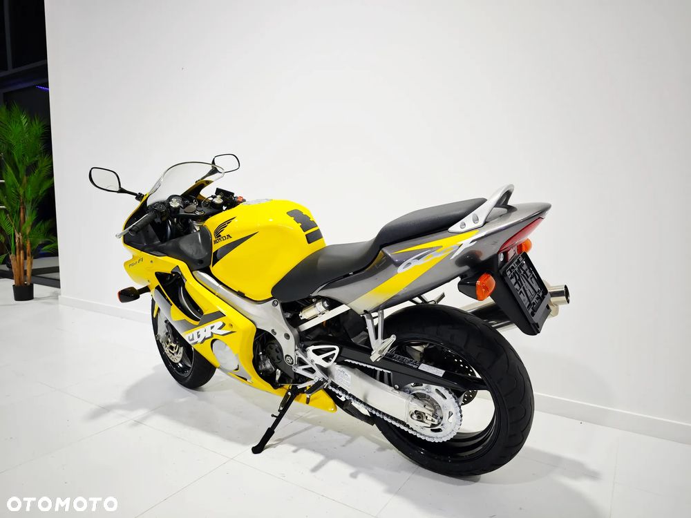 Honda CBR - 14