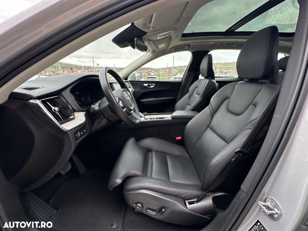 Volvo XC 60 Recharge T6 Twin Engine eAWD Inscription Expression - 11