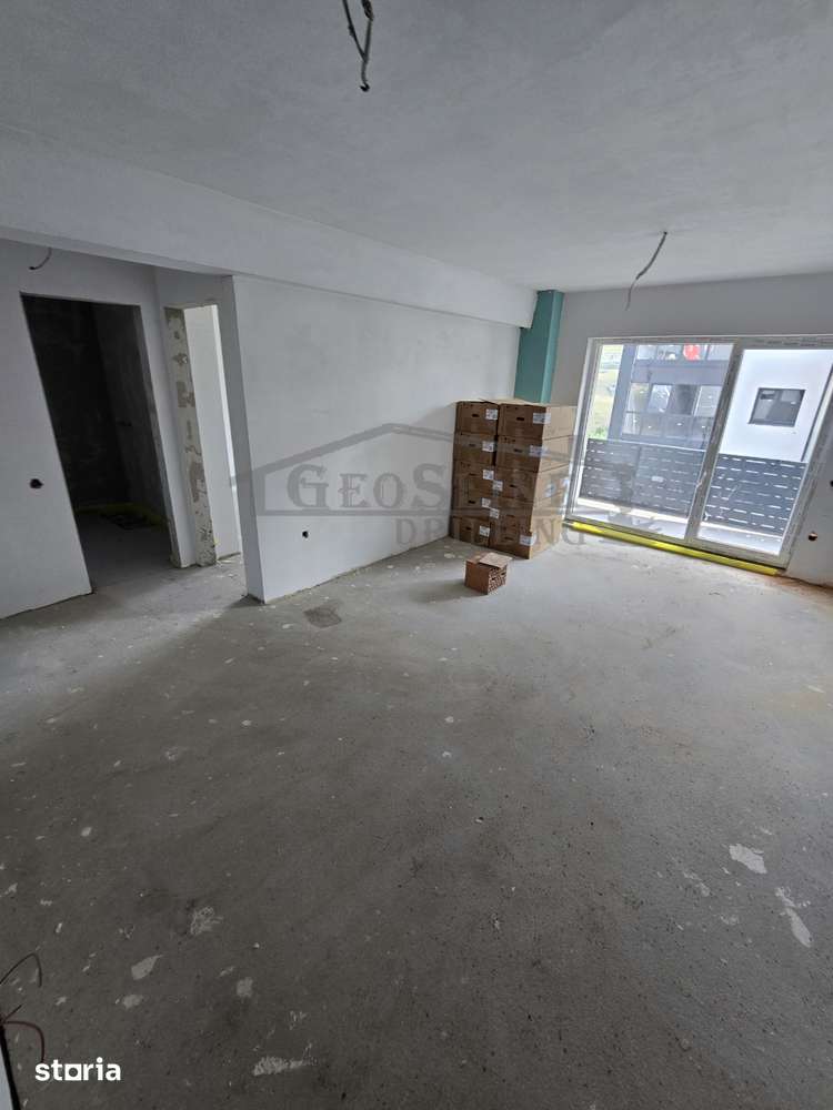 NOU cu C.F. Apartament 2 camere Garaj subteran extra — fotografia 3