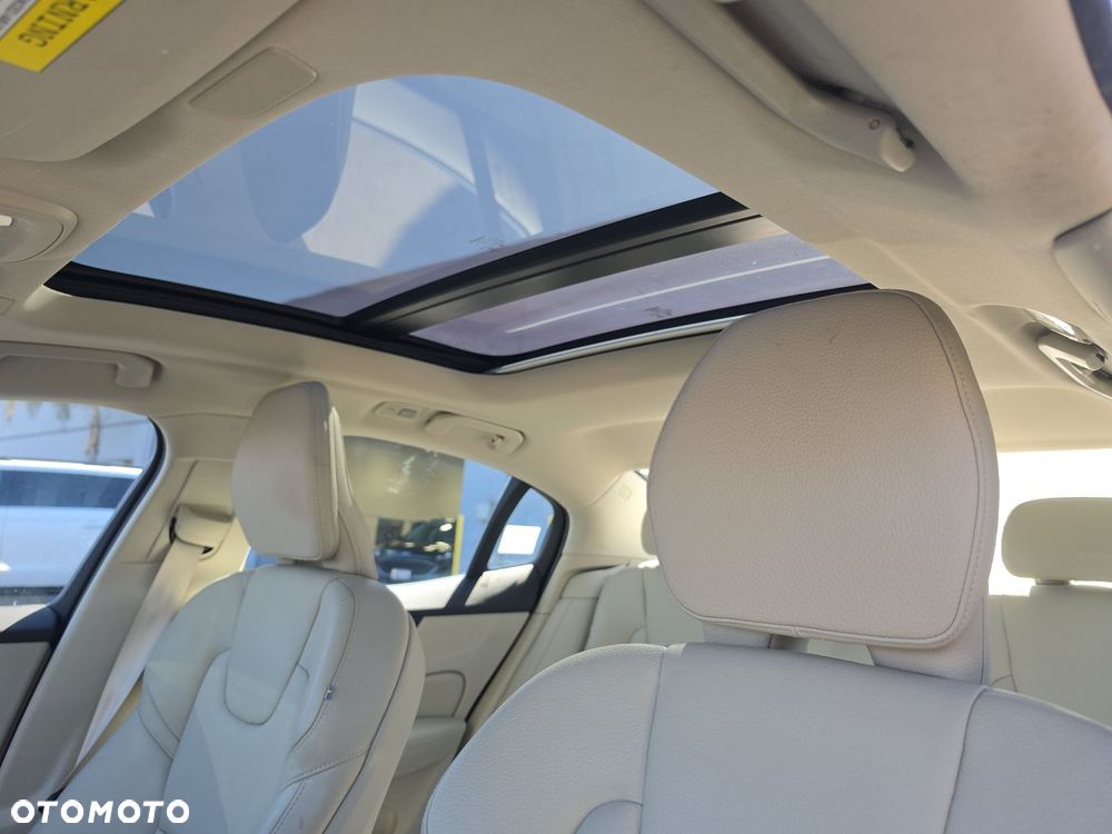 Volvo S60 B5 B Ultimate Bright - 12