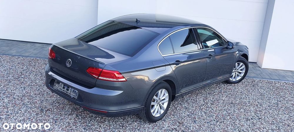 Volkswagen Passat 1.6 TDI BMT Comfortline - 38