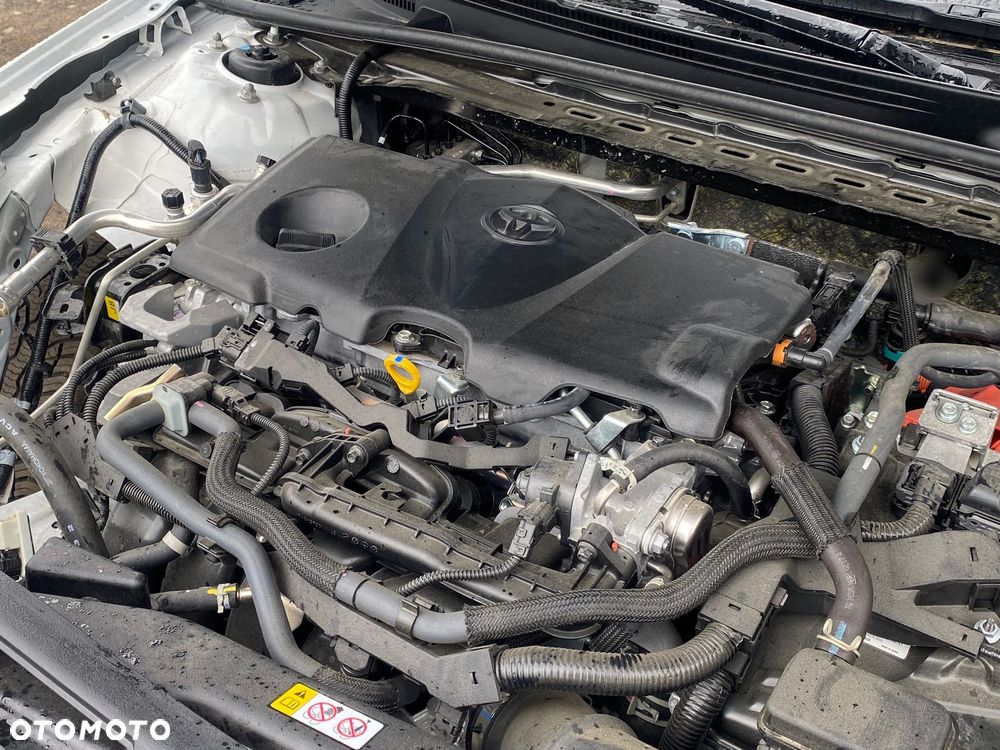 Toyota Camry 2.5 Hybrid Dynamic Force Prestige e-CVT - 3
