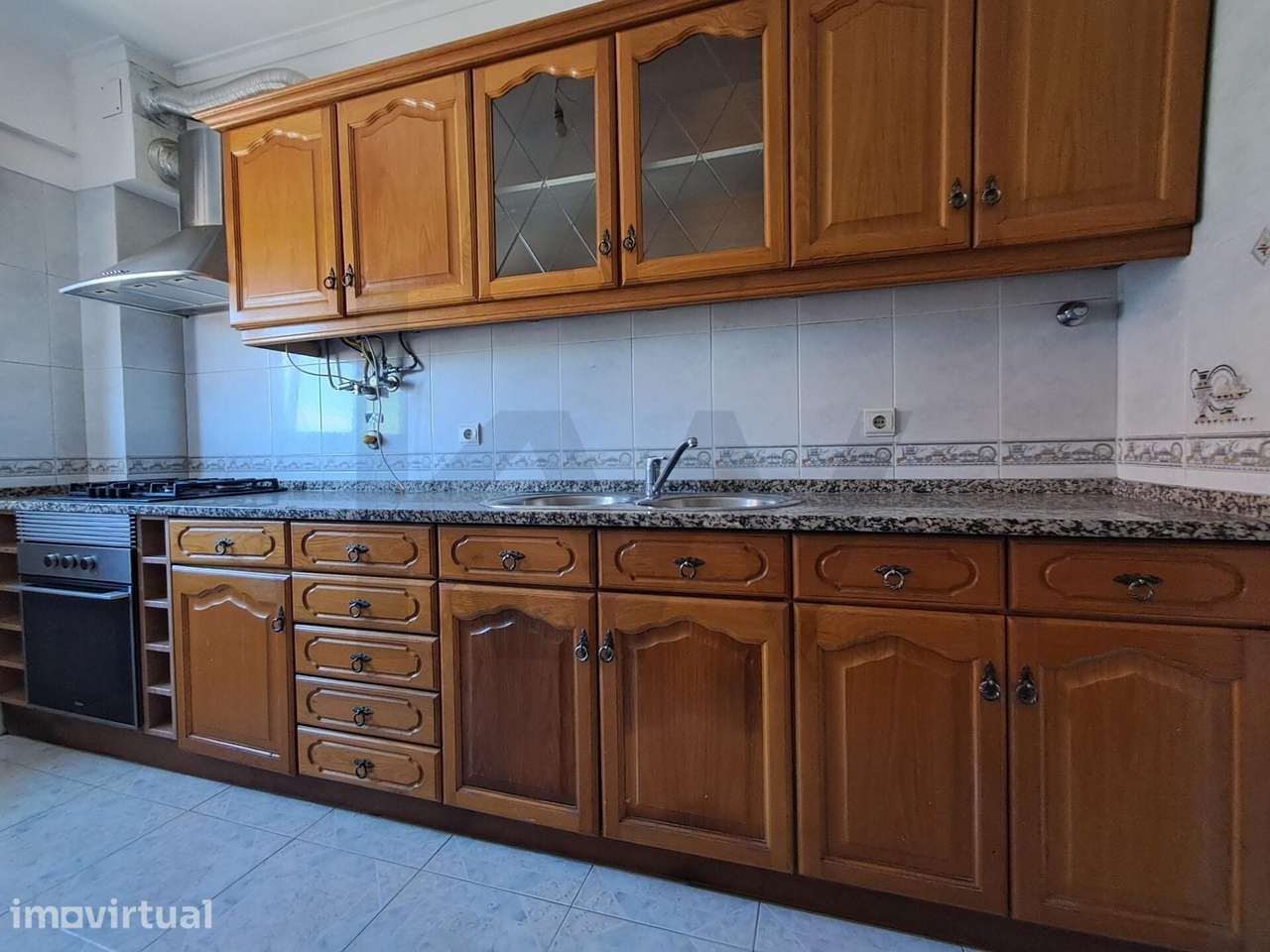 Apartamento T2+1 Duplex em Porto Salvo - Grande imagem: 3/29