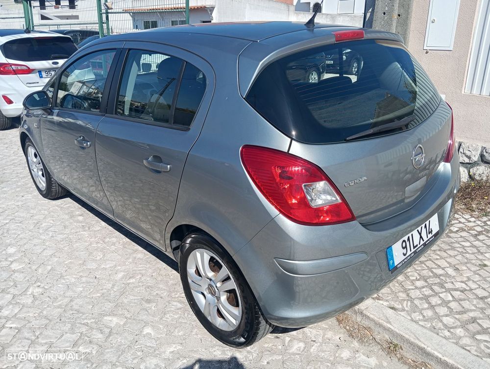Opel Corsa 1.2 Connect Easytronic - 3