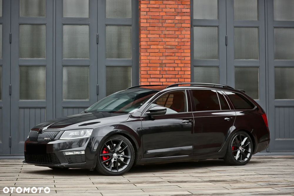 Skoda Octavia 2.0 TDI DSG RS - 8