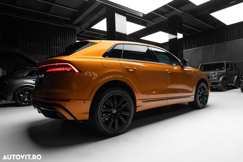 Audi Q8 - 10