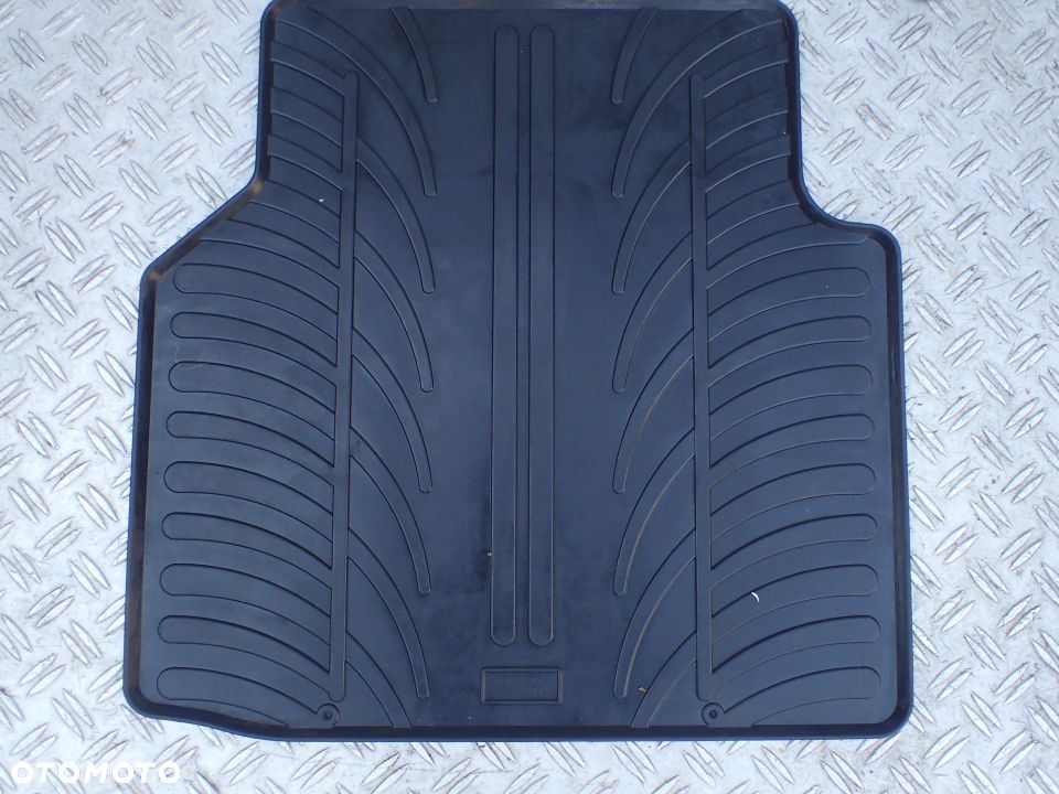 KOMPLET DYWANIKÓW VW TOURAN 5TA RADOM - 6