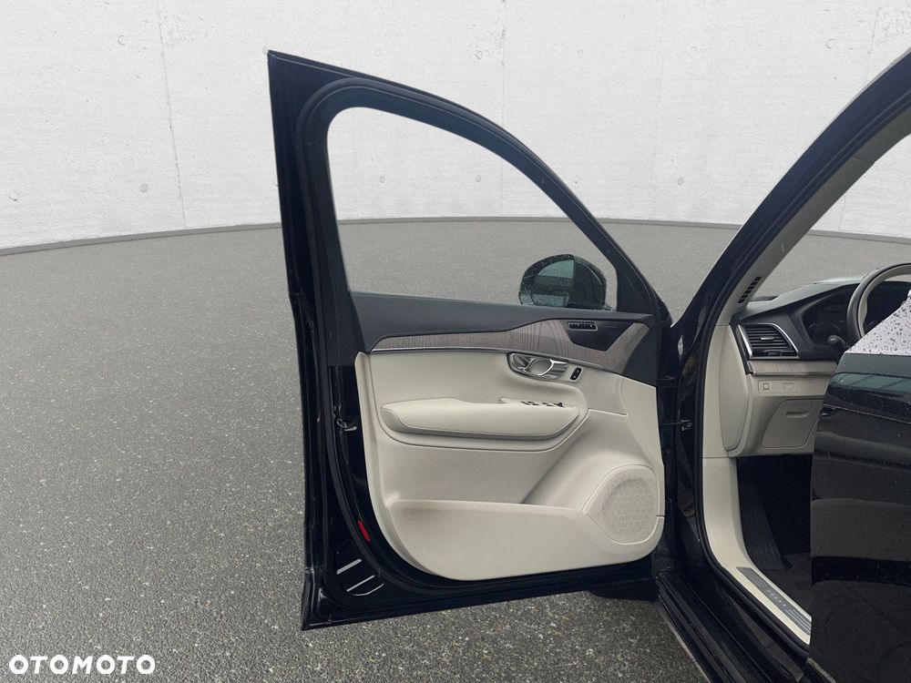 Volvo XC 90 - 10