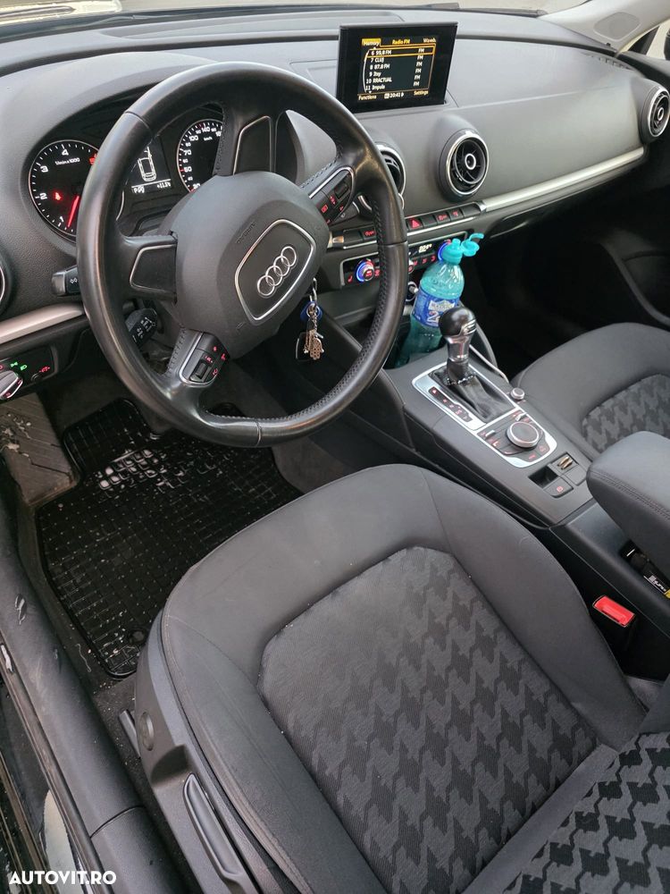 Audi A3 2.0 TDI Stronic Ambition - 5