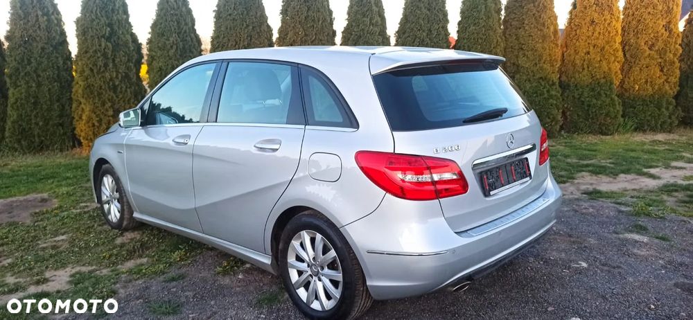 Mercedes-Benz Klasa B 200 7G-DCT Style - 31