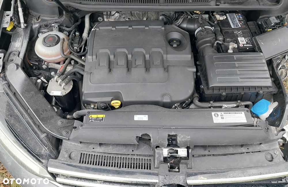 Volkswagen Touran 2.0 TDI SCR (BlueMotion Technology) Highline - 15