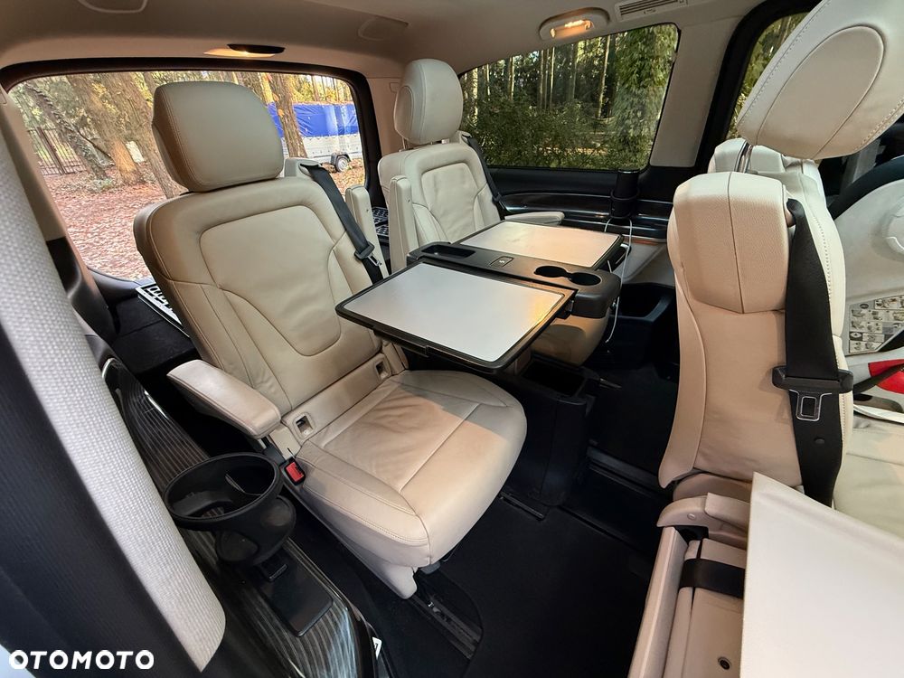 Mercedes-Benz V-Class 2022 photo 5