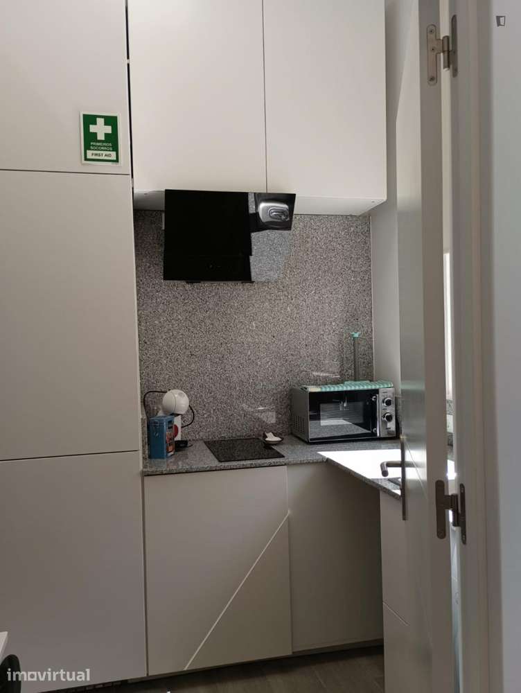 Estúdio - localizado em Cedofeita Porto - Grande imagem: 2/15